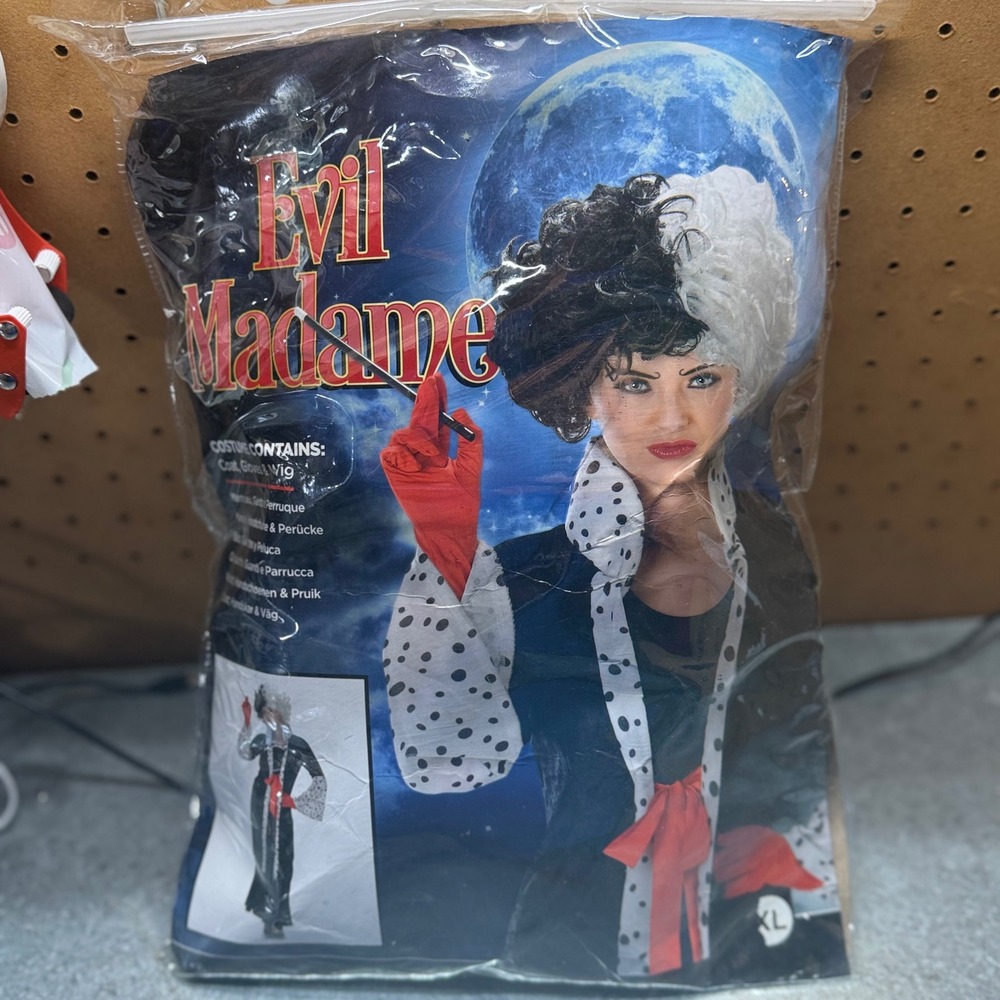 Karnival Costumes Evil Madame Women XL Black White Dalmatian Villain Set 81030
